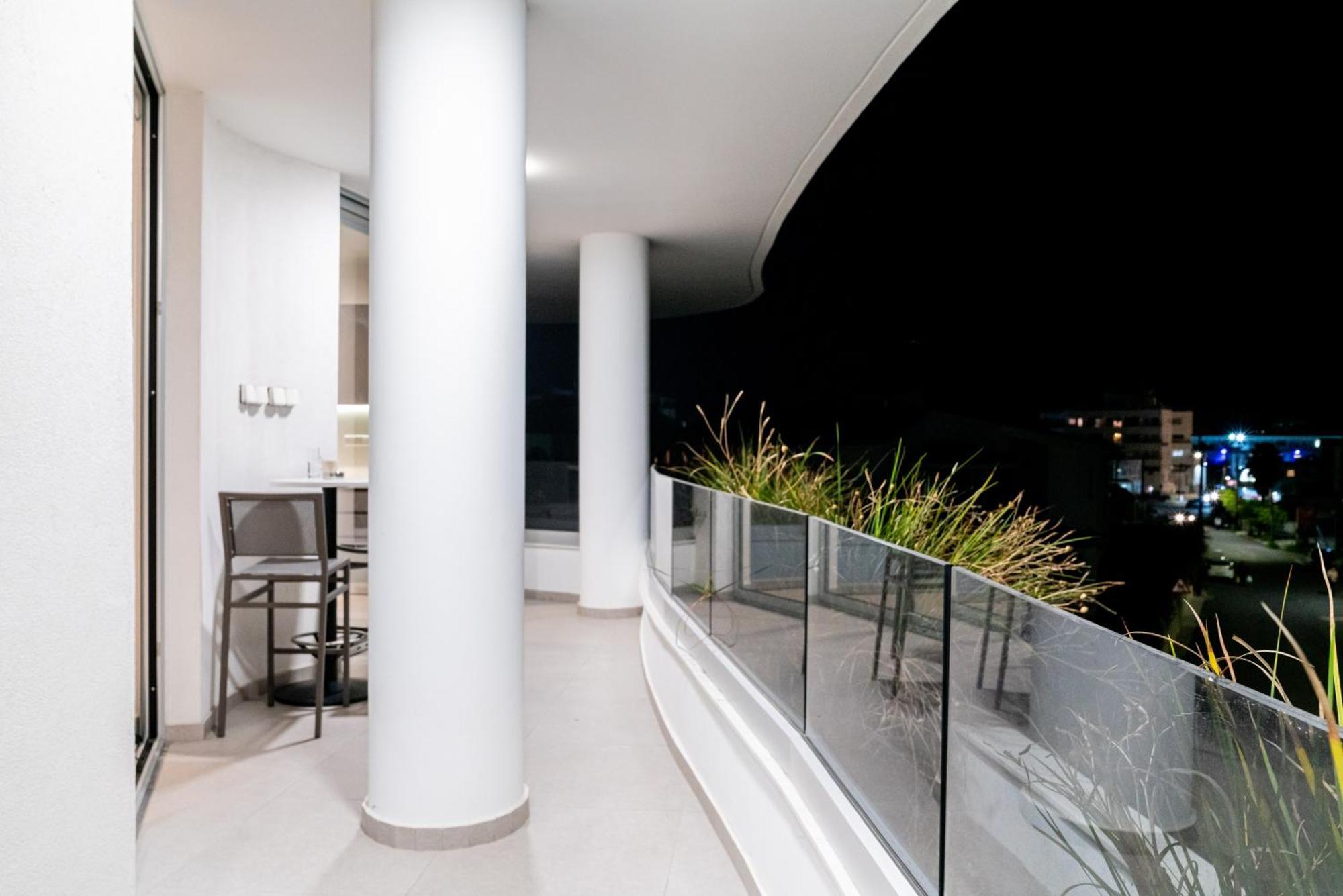Venus Apartment Larnaca Ngoại thất bức ảnh